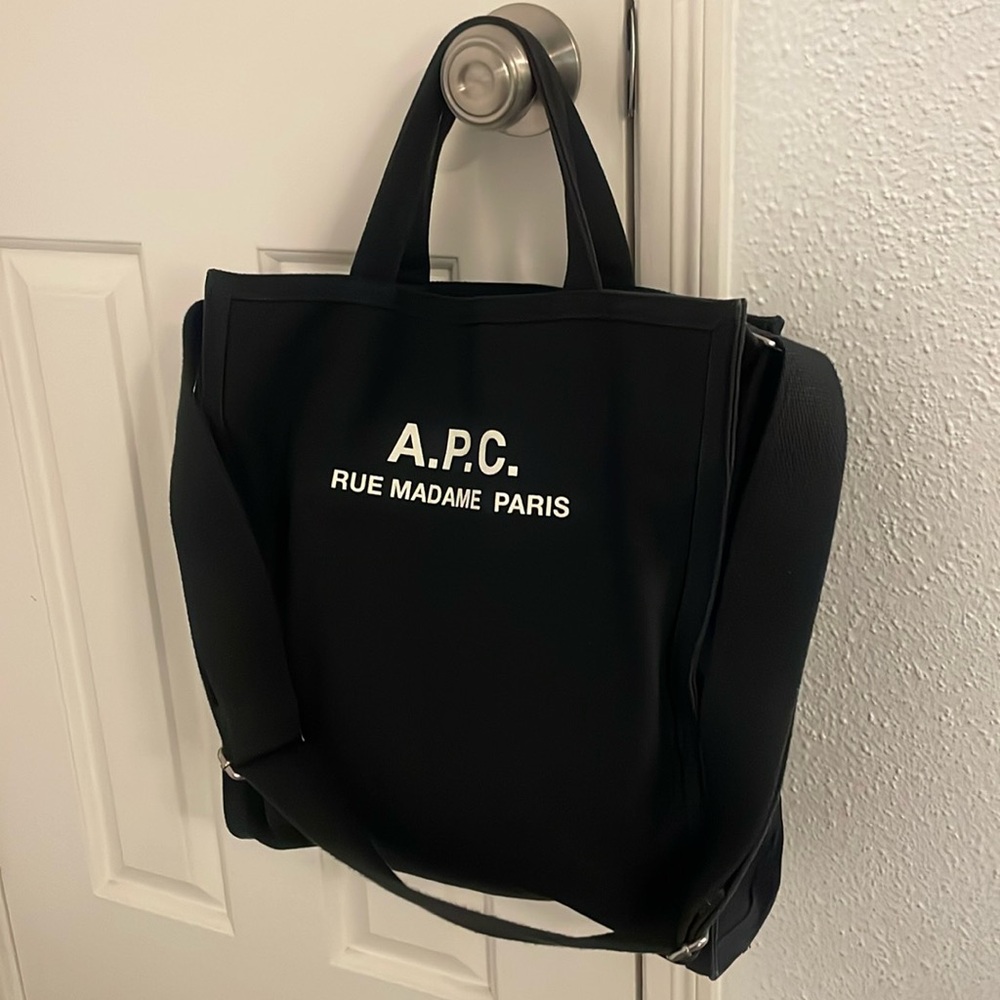 Apc tote